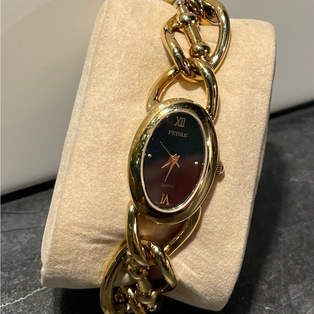 Ladies Gold Chain Pedre Watch- New Battery
